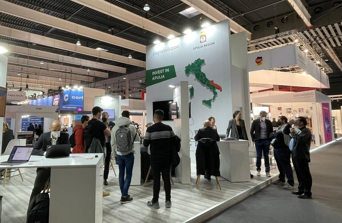 La Puglia al Mobile World Congress 2022 di Barcellona. Delli Noci: “Nelle tecnologie digitali il futuro economico della Puglia. Export in crescita verso la Spagna del 25,4%”